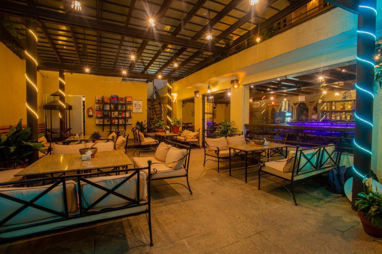 Hotel Highlander, Thamel Kathmandu Exteriör bild